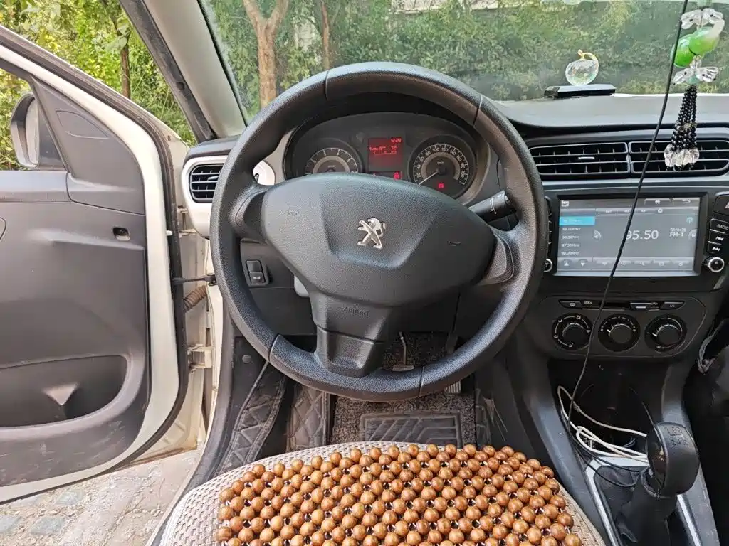 Peugeot 301 — миниатюра 11