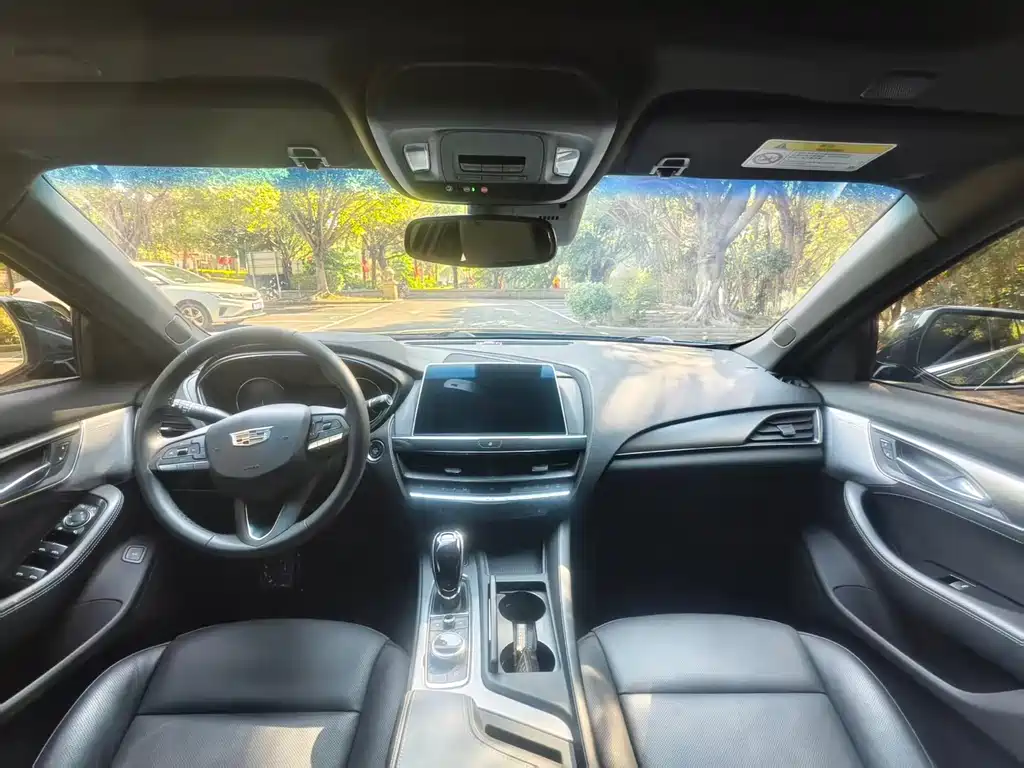 Cadillac CT5 — миниатюра 4