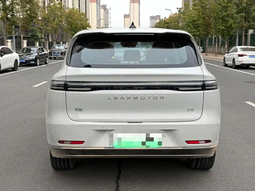 Leapmotor Leapmotor C10 — миниатюра 9