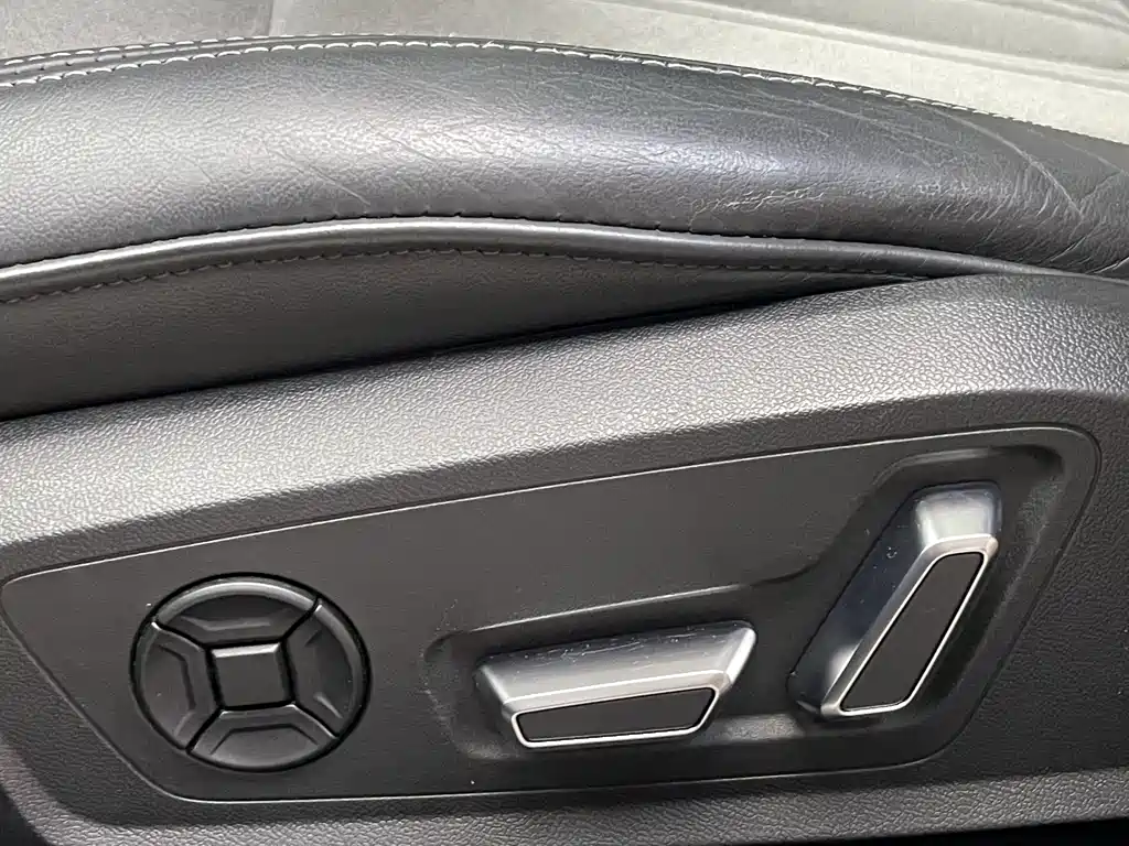 Audi A6L — миниатюра 22