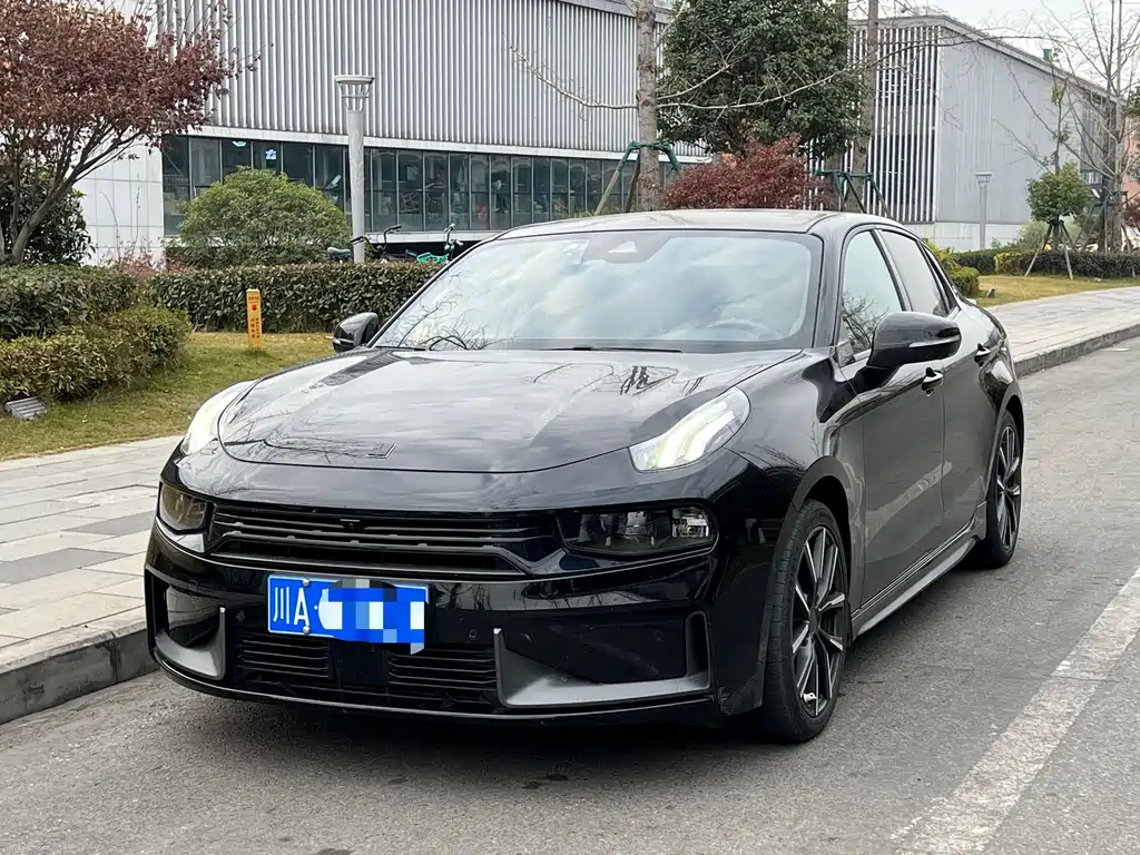 Lynk & Co 03 2021