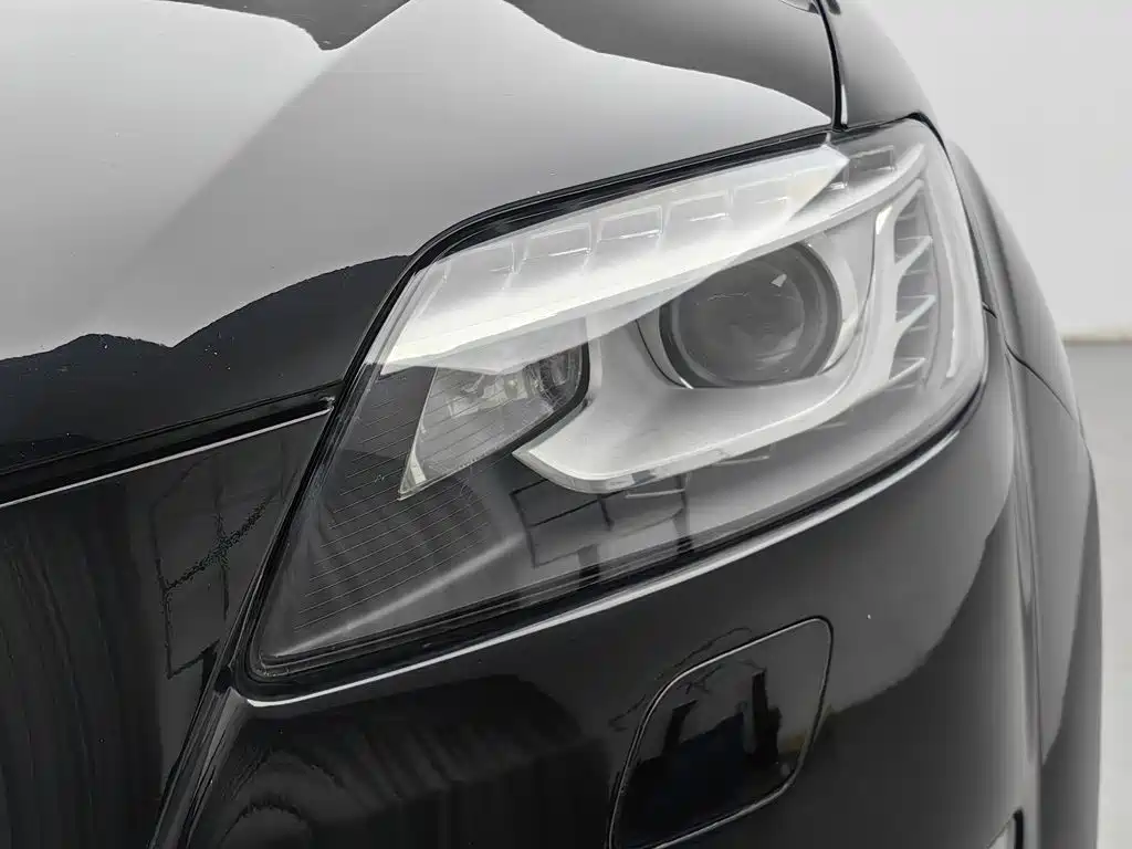 Audi Q7 — миниатюра 7