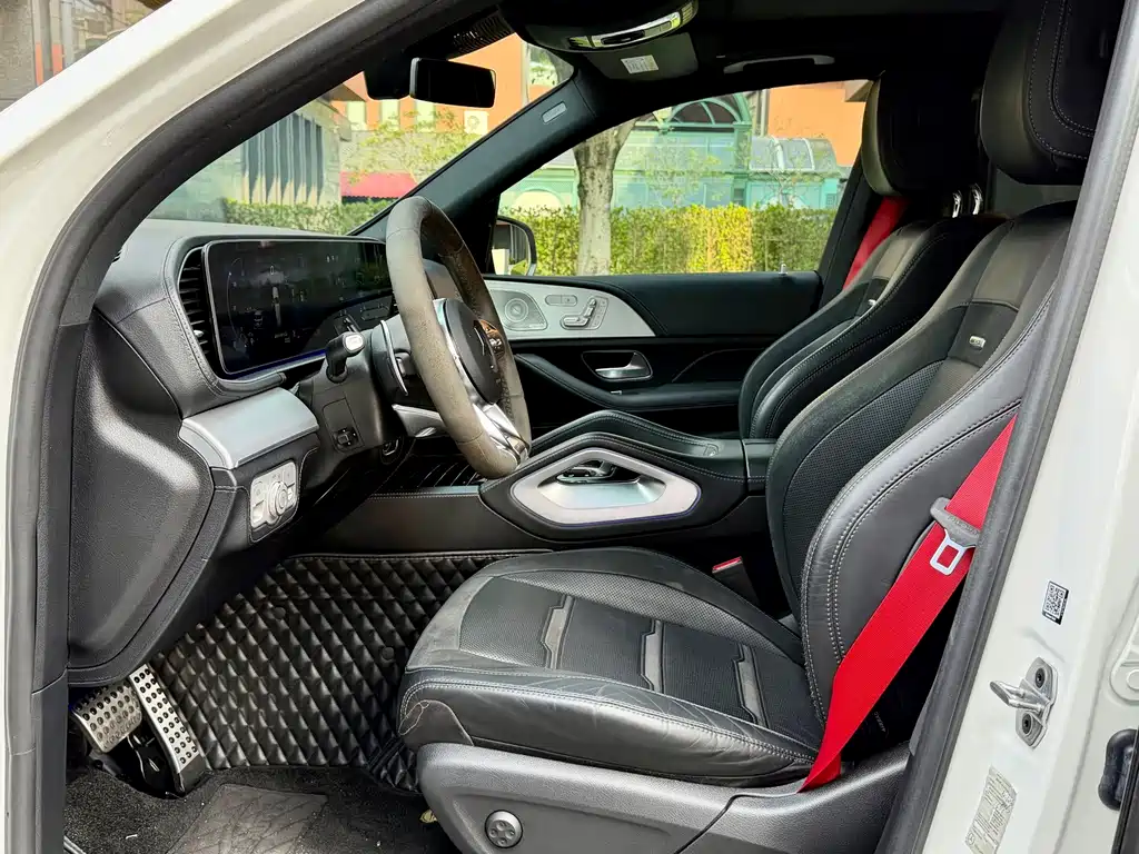Mercedes-Benz GLE AMG — миниатюра 12