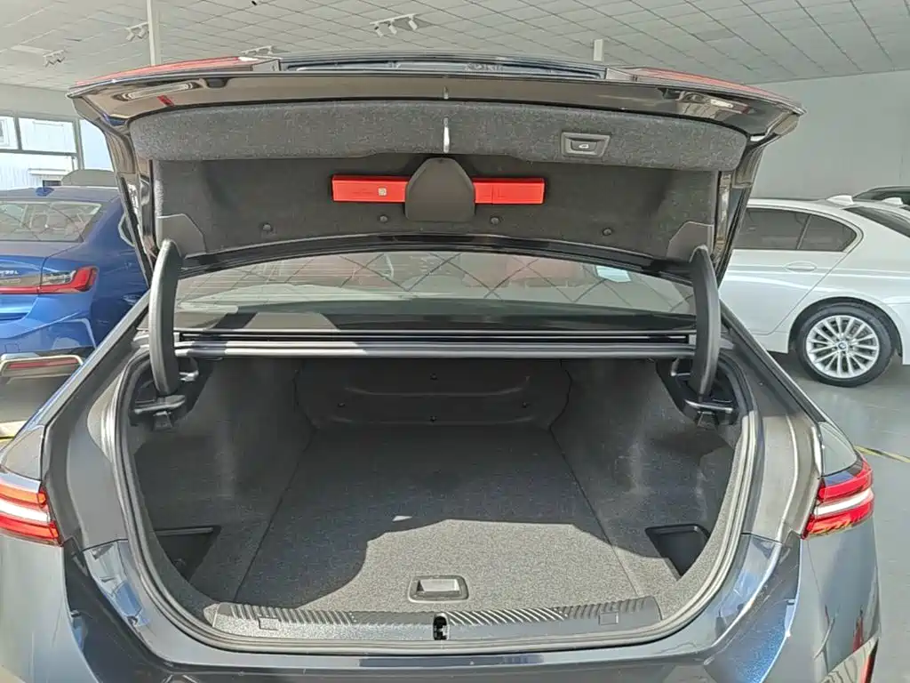 BMW i5 — миниатюра 19