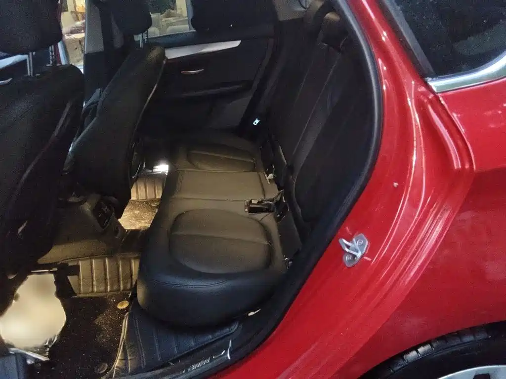 BMW 2 Series Active Tourer — миниатюра 15