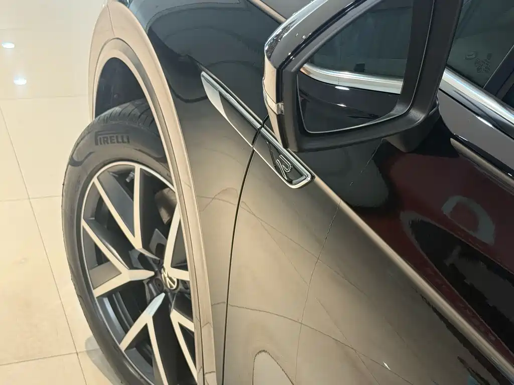 Volkswagen Touareg — миниатюра 20