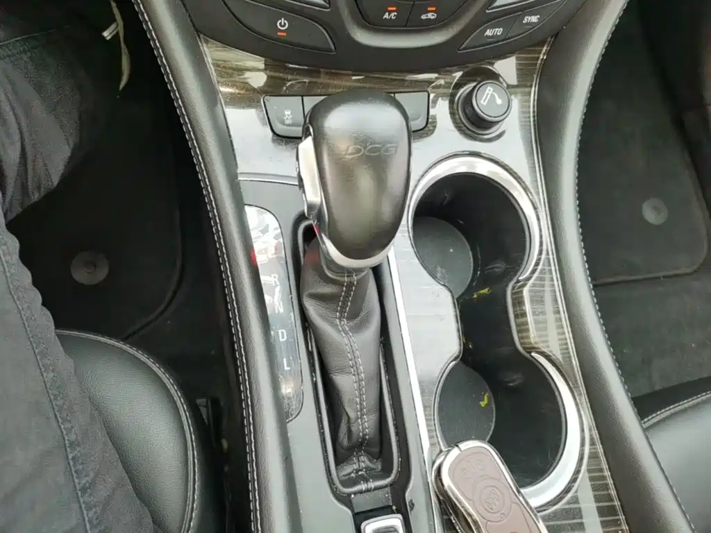 Buick Envision Plus — миниатюра 14