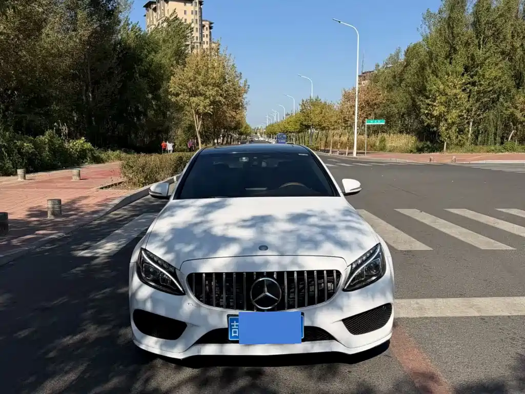 Mercedes-Benz C-Class — миниатюра 2