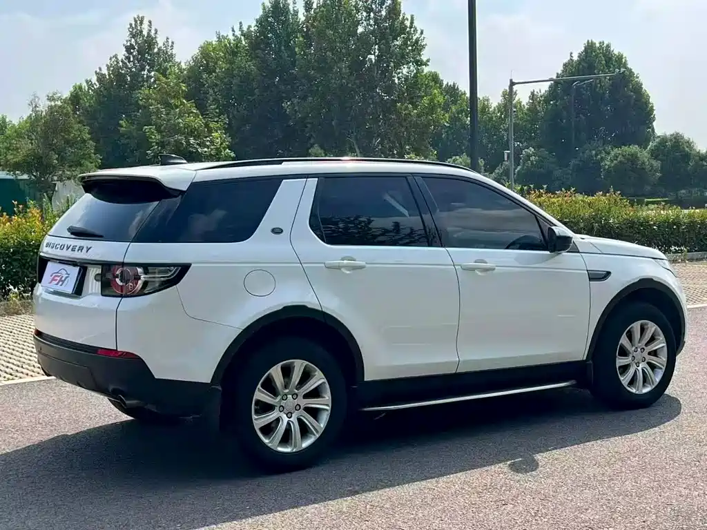 Land Rover Discovery Sport — миниатюра 9
