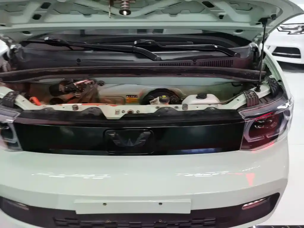 Wuling MINIEV — миниатюра 20