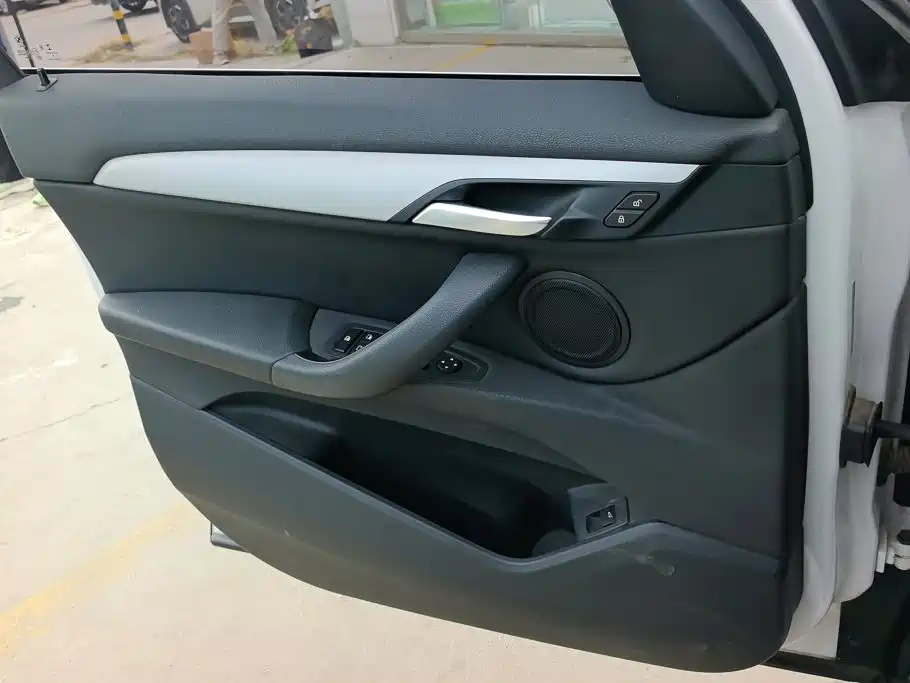 BMW X1 — миниатюра 7