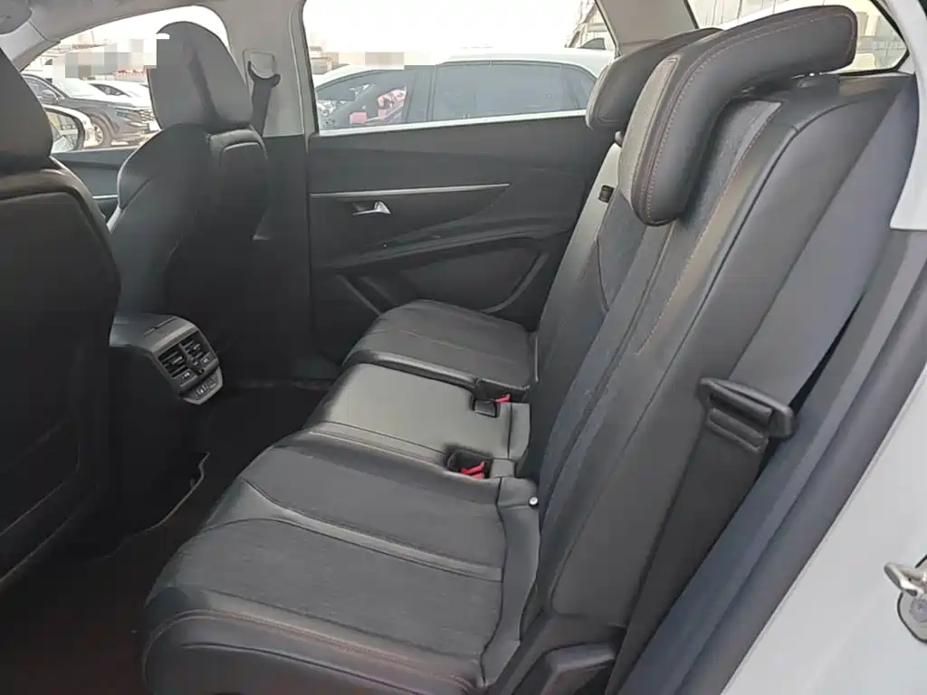Peugeot 5008 — миниатюра 17
