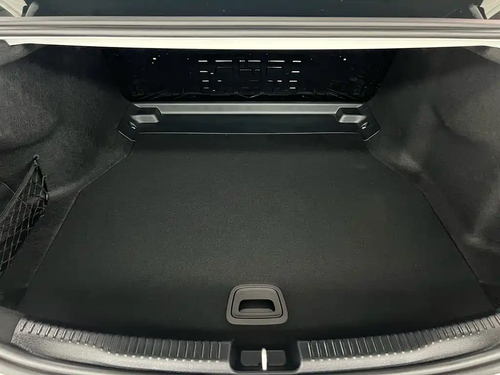Mercedes-Benz C-Class — миниатюра 24