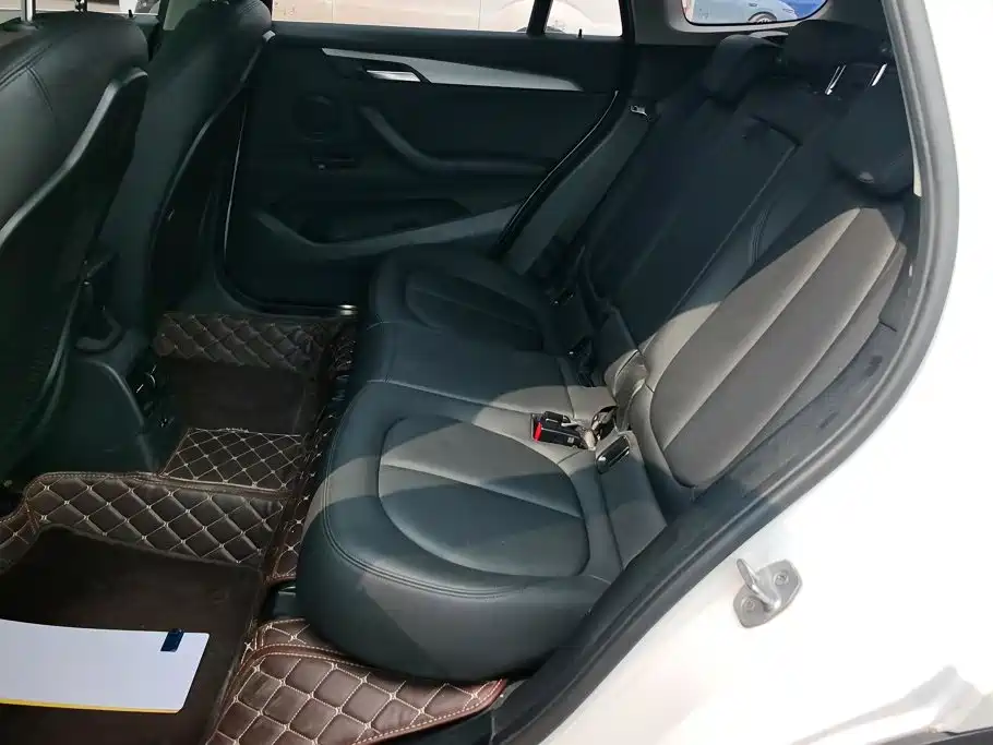 BMW X1 — миниатюра 11