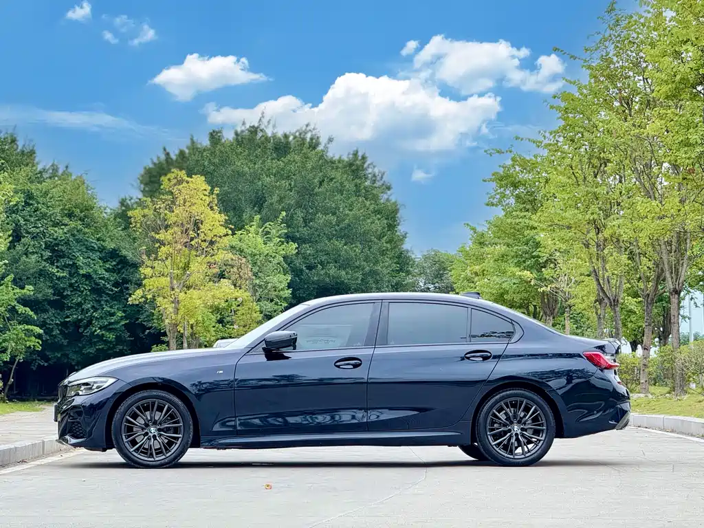BMW 3 Series — миниатюра 3