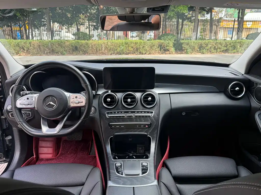 Mercedes-Benz C-Class — миниатюра 10
