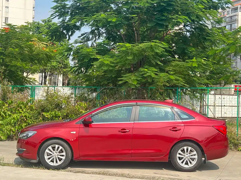 Buick Excelle — миниатюра 3