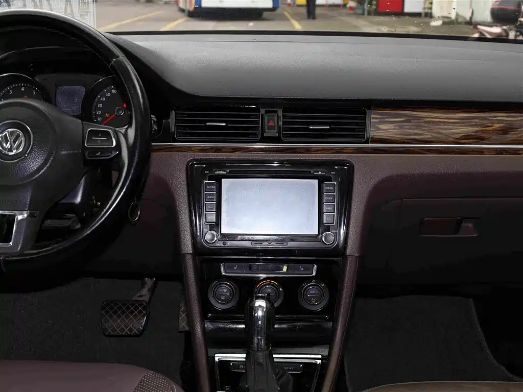 Volkswagen Bora 1.6L Auto Luxury Type, фото 12
