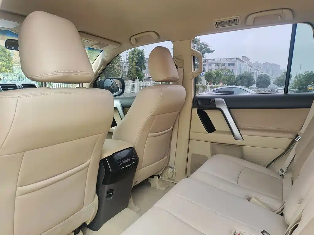 Toyota Prado (Import) — миниатюра 29