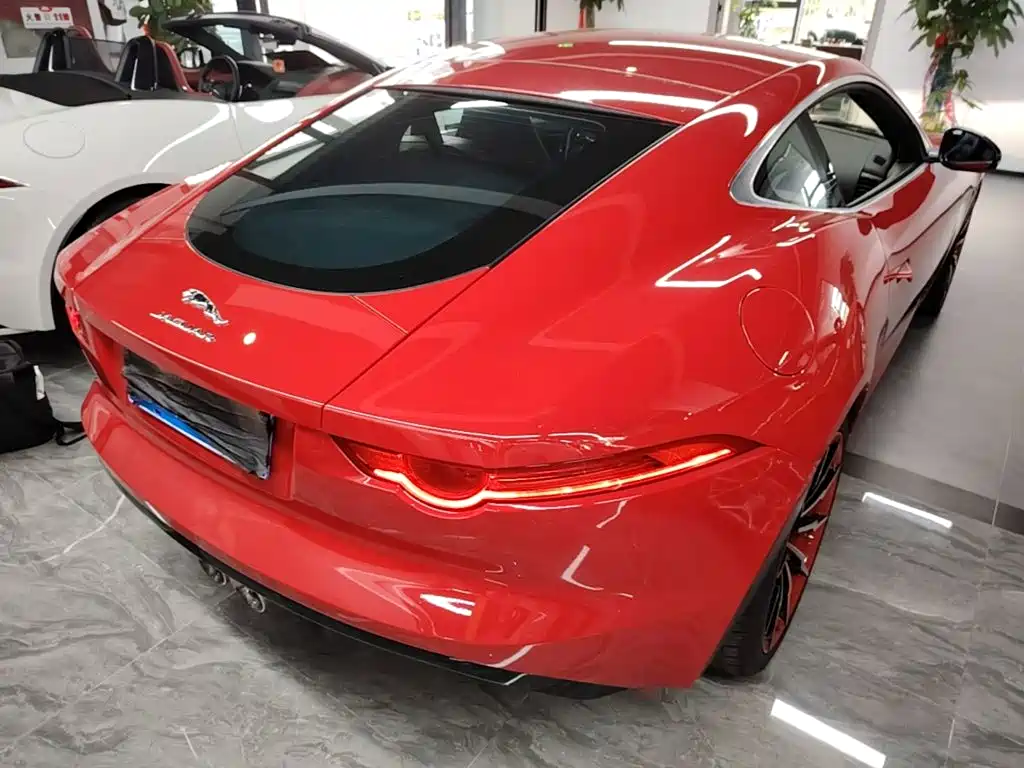 Jaguar F-TYPE — миниатюра 7