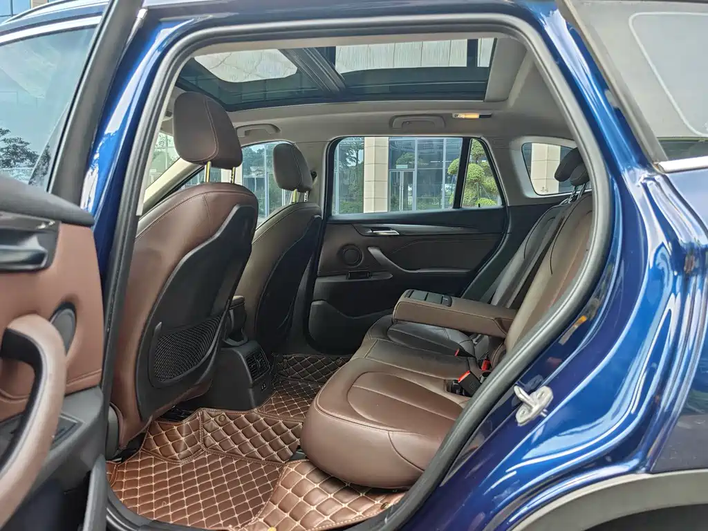 BMW X1 — миниатюра 11