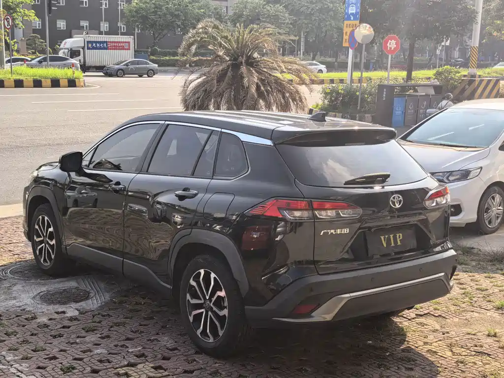 Toyota Frontlander — миниатюра 5