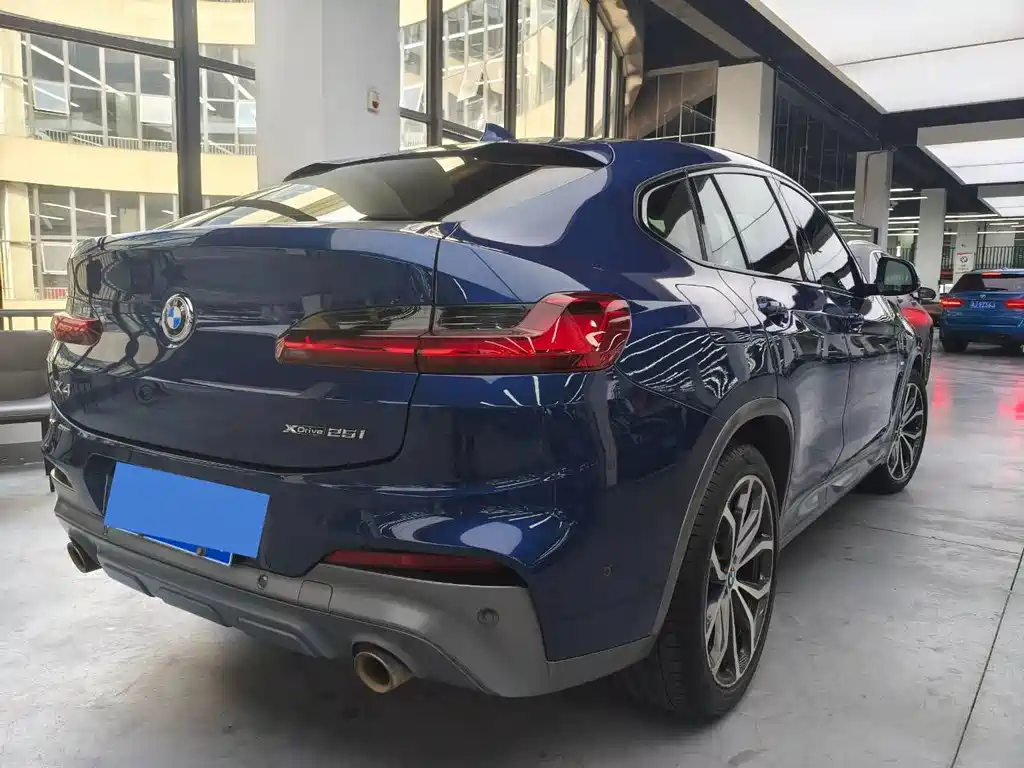 BMW X4 — миниатюра 11
