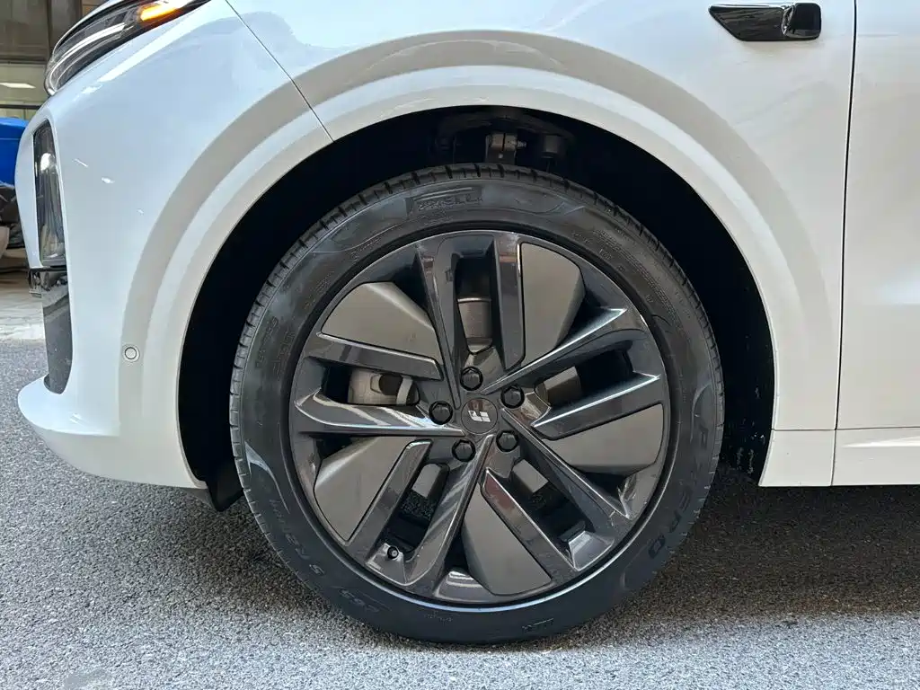 Li Auto Li L6 — миниатюра 6