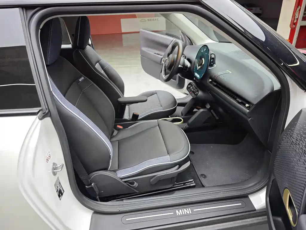 MINI MINI COOPER EV — миниатюра 13