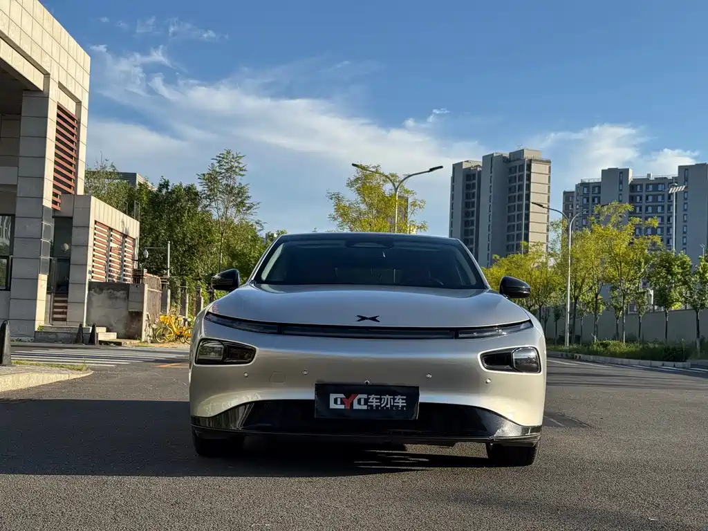 XPeng P7 — миниатюра 2