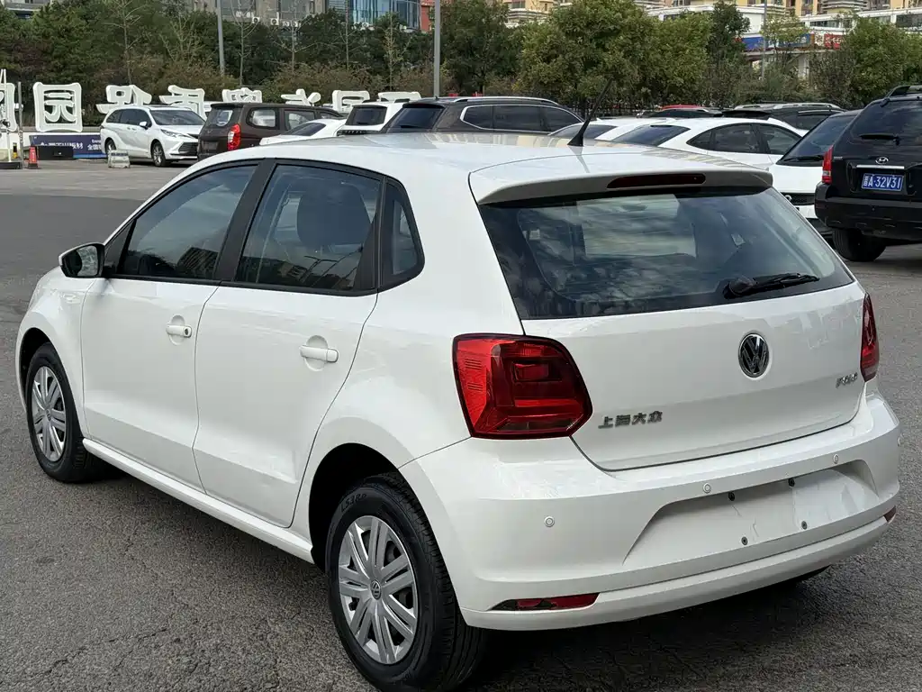 Volkswagen Polo — миниатюра 8