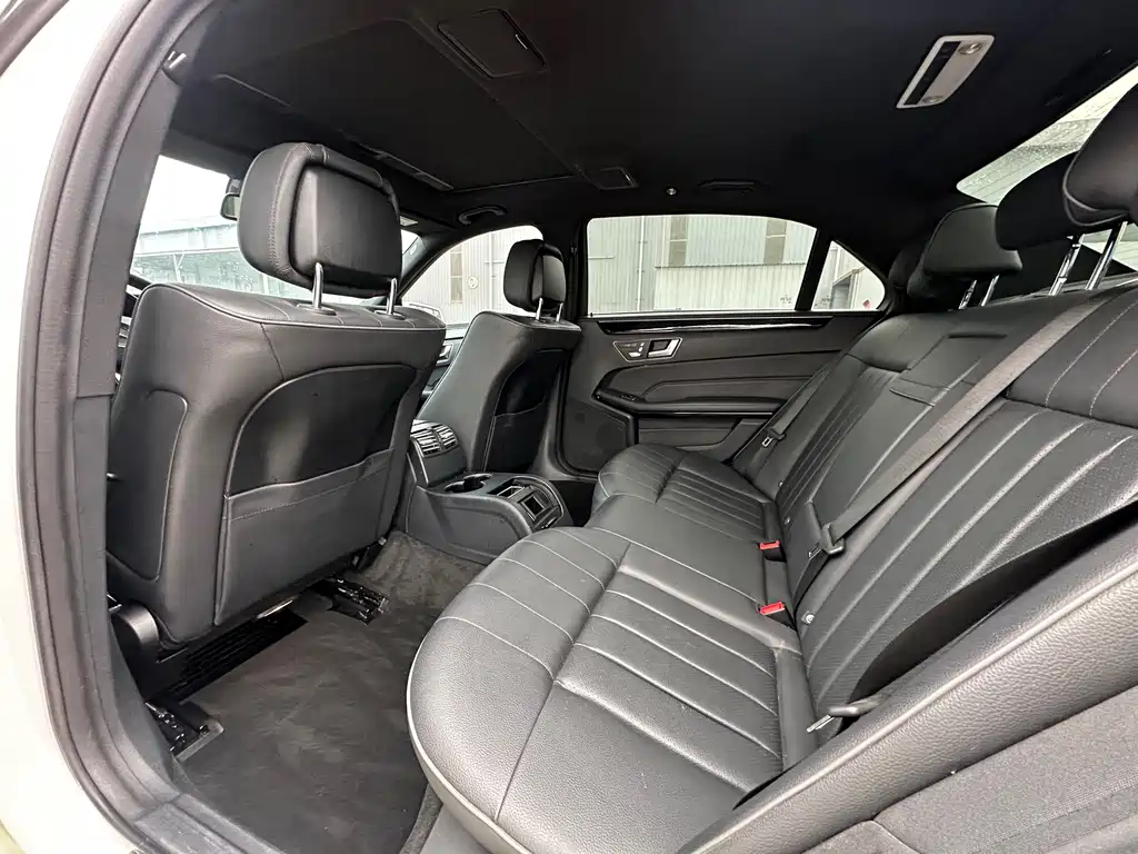 Mercedes-Benz E-Class E 2015 E 260 L Sport