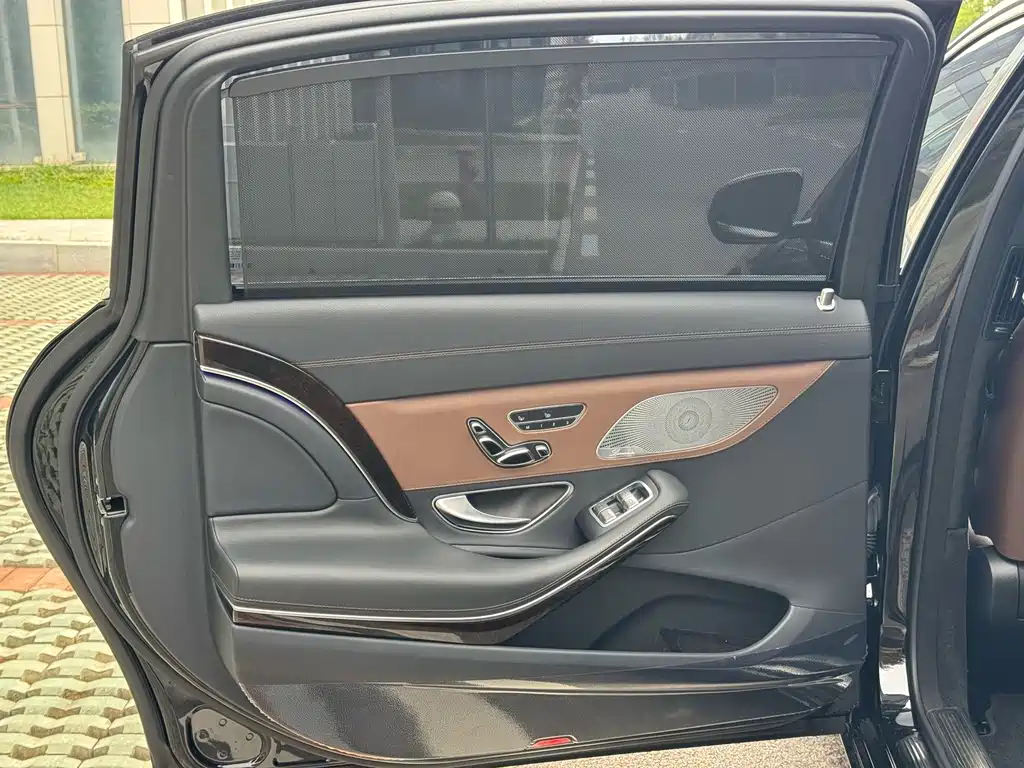 Mercedes-Benz S-Class — миниатюра 19