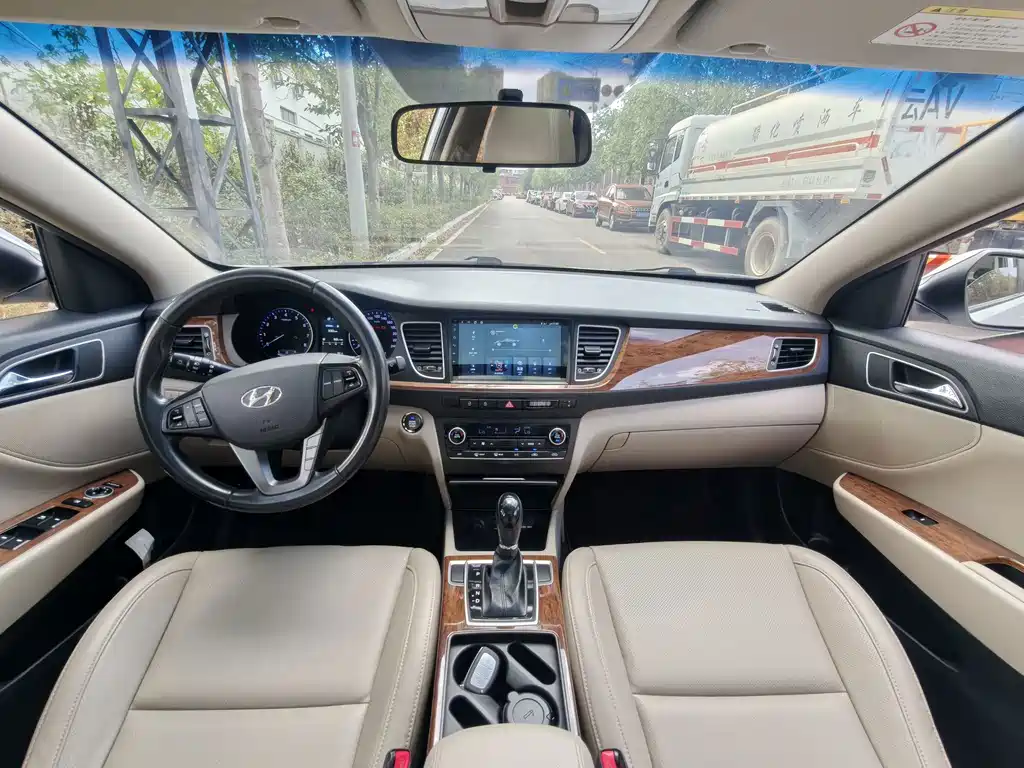Hyundai Mistra — миниатюра 10