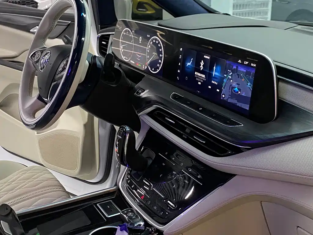 Buick GL8 — миниатюра 8