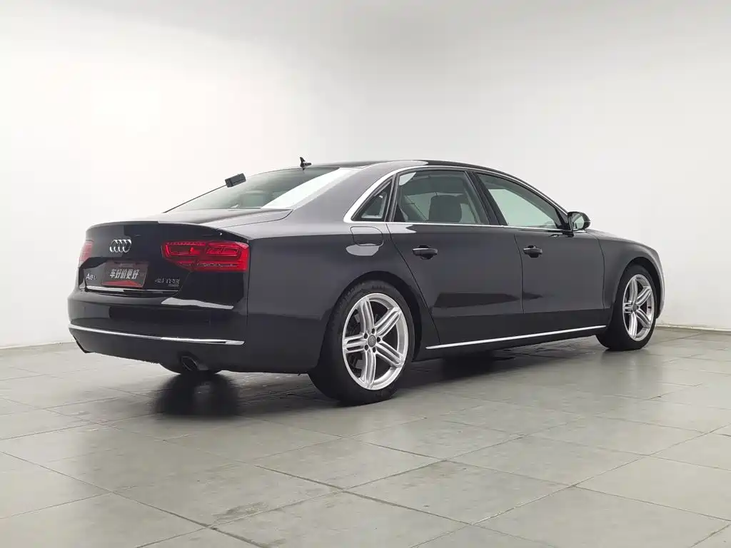 Audi A8 — фотографии объявления, Фото 3