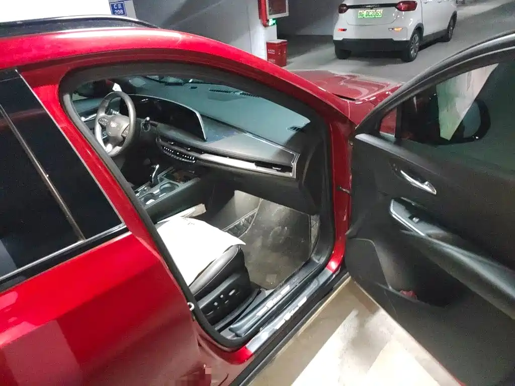 Cadillac XT4 — миниатюра 18