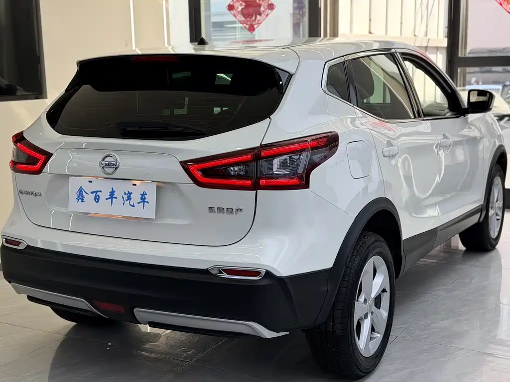 Nissan Qashqai — миниатюра 10