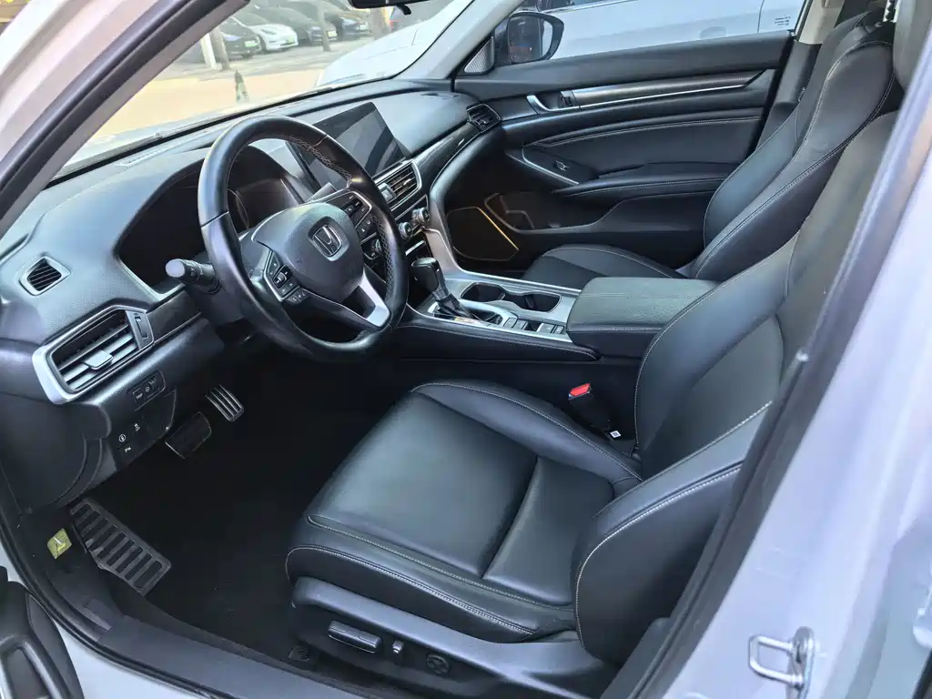 Honda Accord — миниатюра 6