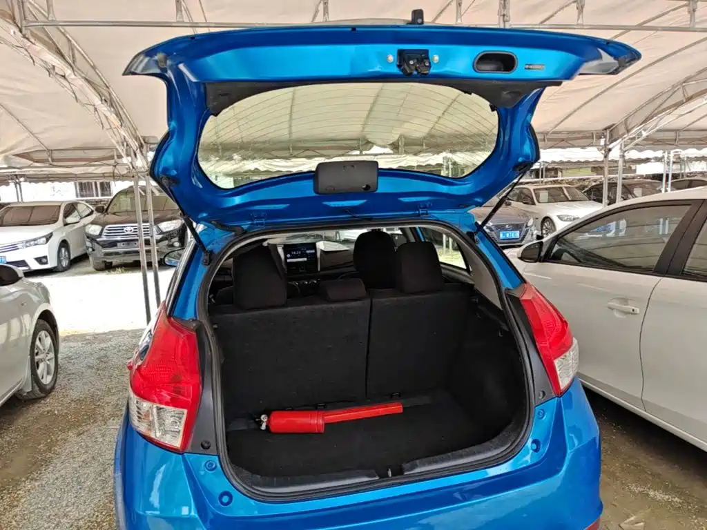 Toyota Yaris L — миниатюра 19