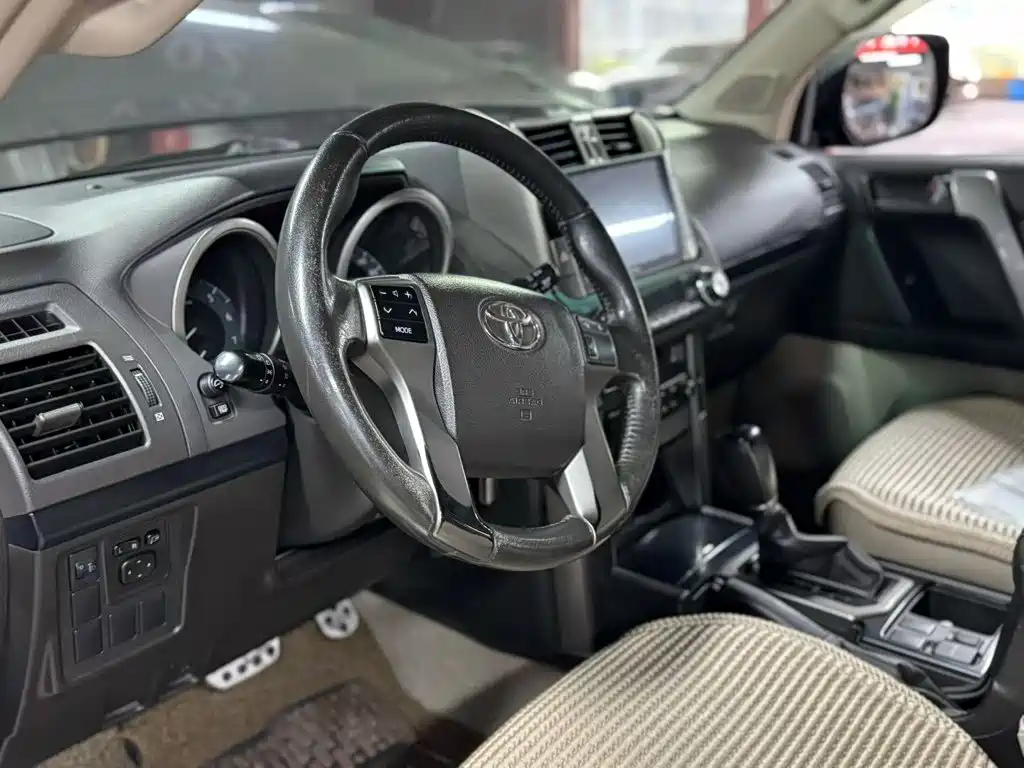 Toyota Prado (Import) — миниатюра 6
