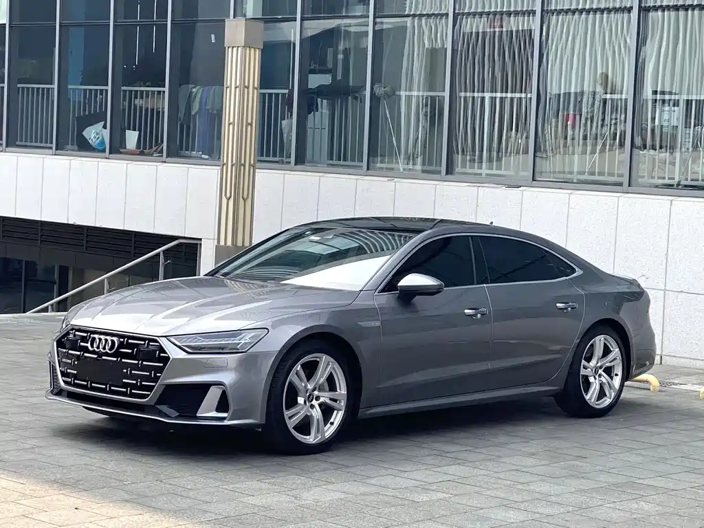 Купить Audi A7L
