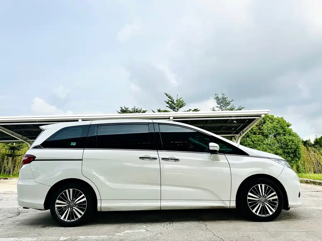 Honda Odyssey — миниатюра 4