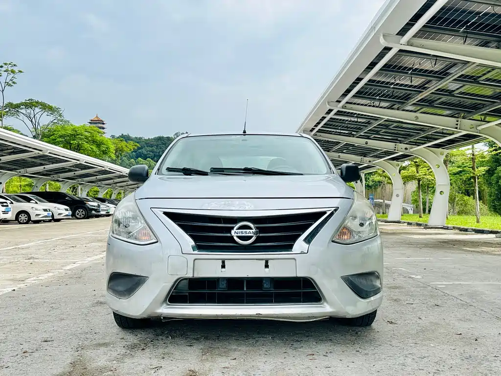 Nissan Sunny — миниатюра 2