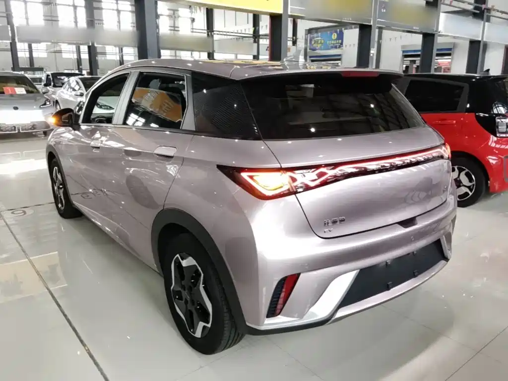 BYD Dolphin — миниатюра 5