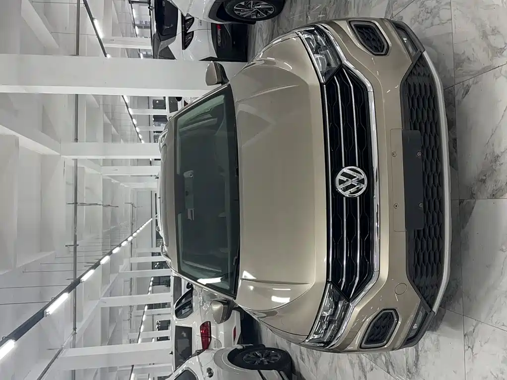 Volkswagen T-Roc — миниатюра 10