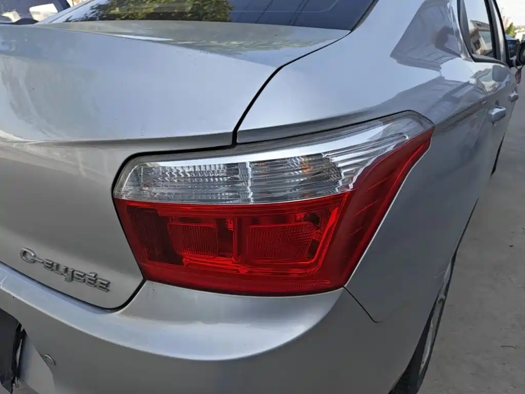 Citroen Elysee — миниатюра 8