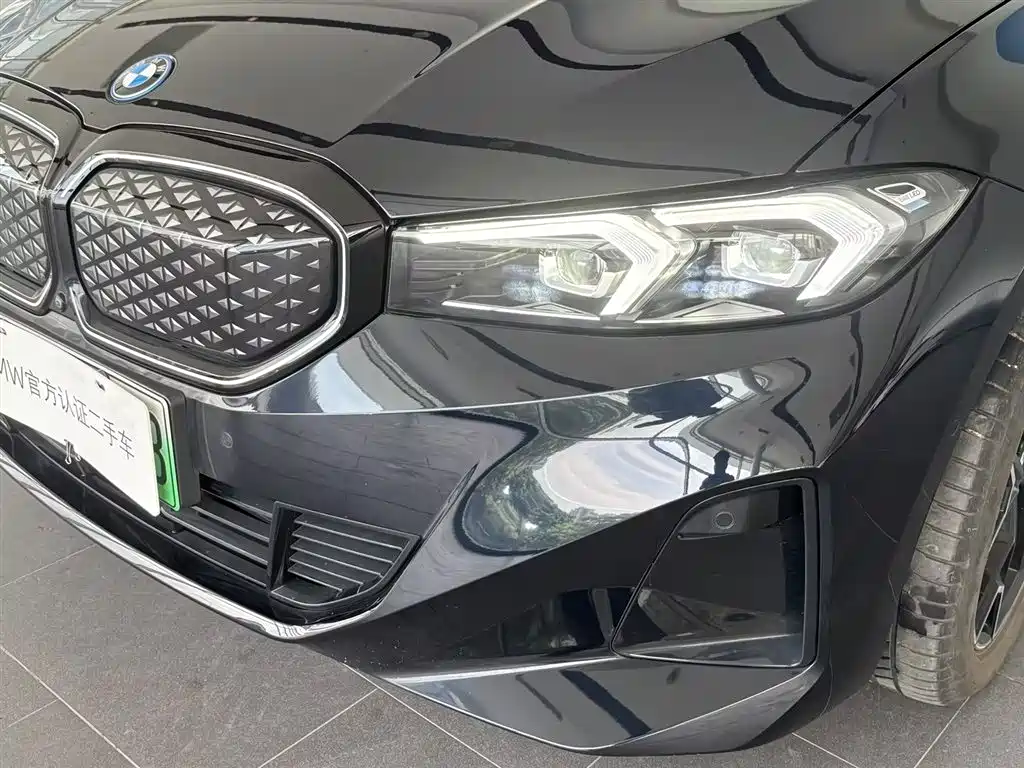 BMW i3 — миниатюра 13