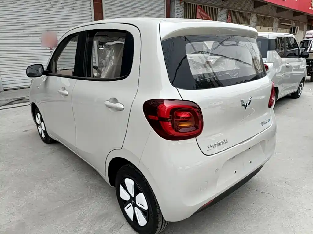 Wuling MINIEV — миниатюра 5