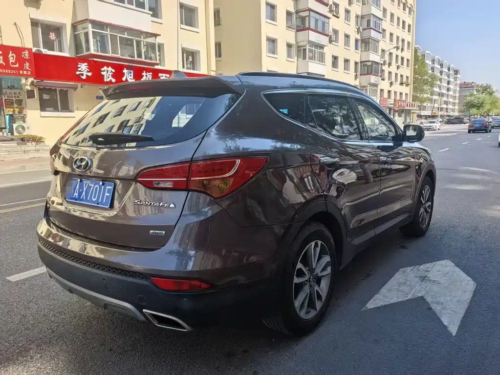 Hyundai Santa Fe — миниатюра 4